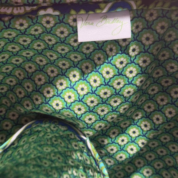 Vera Bradley Rhythm & Blues Weekender Travel Duffel | Retired Pattern | EUC - Picture 7 of 7